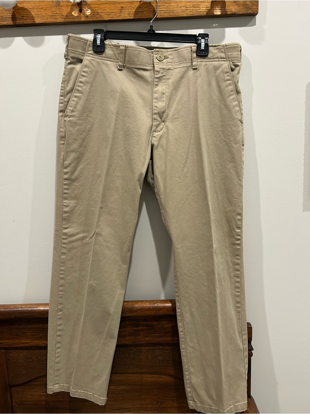Men’s Lee Extreme Comfort Khakis 38 x30 Like New